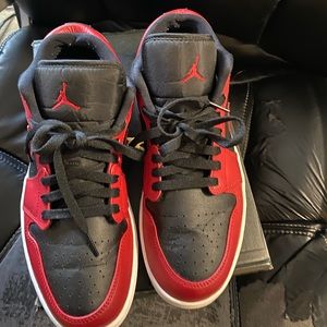 Jordan 1 low reverse bred